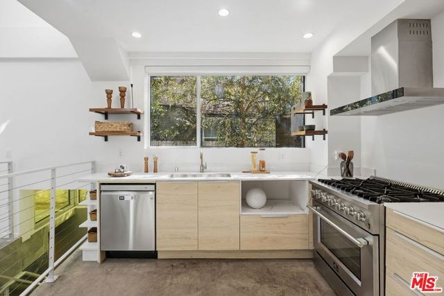 1244 14th Street A, Santa Monica, CA 90404