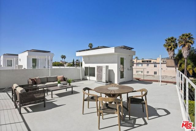 1244 14th Street A, Santa Monica, CA 90404