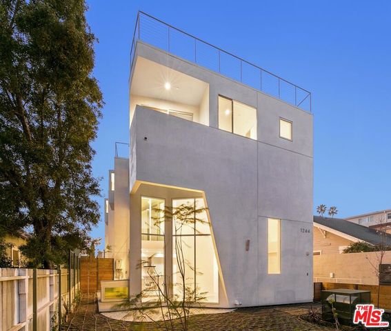 1244 14th Street A, Santa Monica, CA 90404