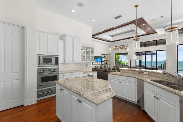 7610 DESOTO MEMORIAL HIGHWAY, Bradenton, FL 34209