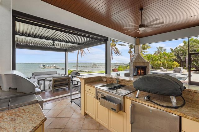 7610 DESOTO MEMORIAL HIGHWAY, Bradenton, FL 34209