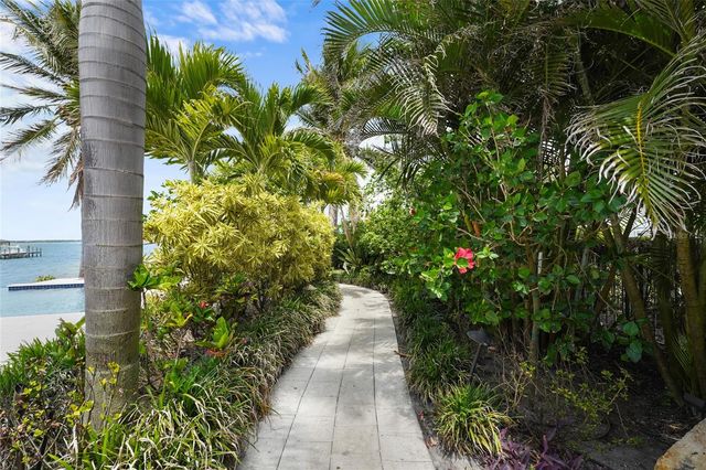 7610 DESOTO MEMORIAL HIGHWAY, Bradenton, FL 34209