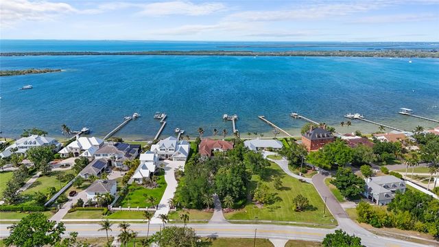 7610 DESOTO MEMORIAL HIGHWAY, Bradenton, FL 34209