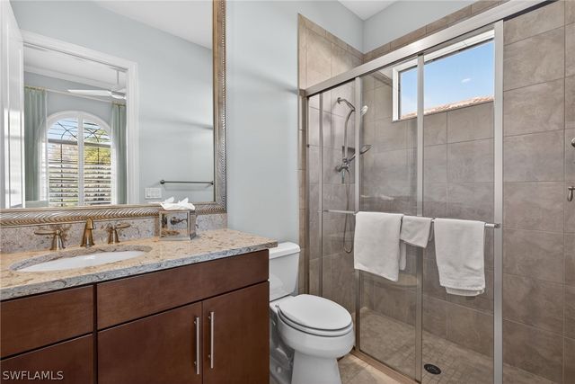 8667 Amour CT, Naples, FL 34119