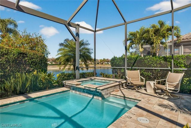 8667 Amour CT, Naples, FL 34119