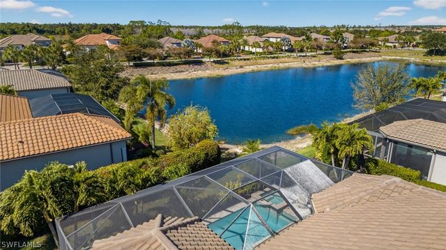 8667 Amour CT, Naples, FL 34119