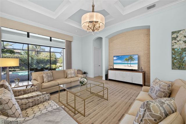 8667 Amour CT, Naples, FL 34119