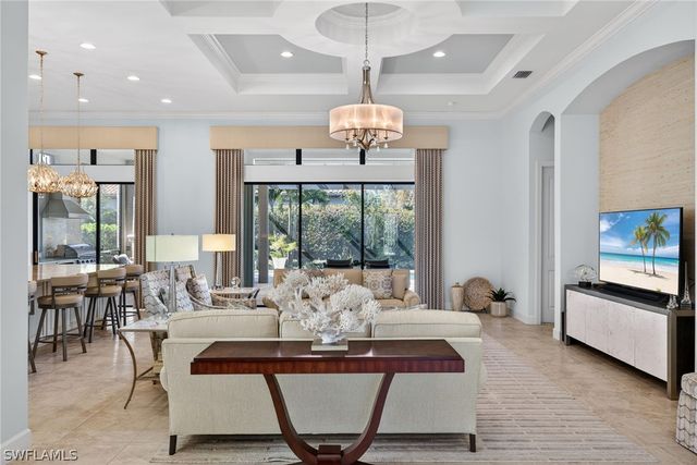 8667 Amour CT, Naples, FL 34119