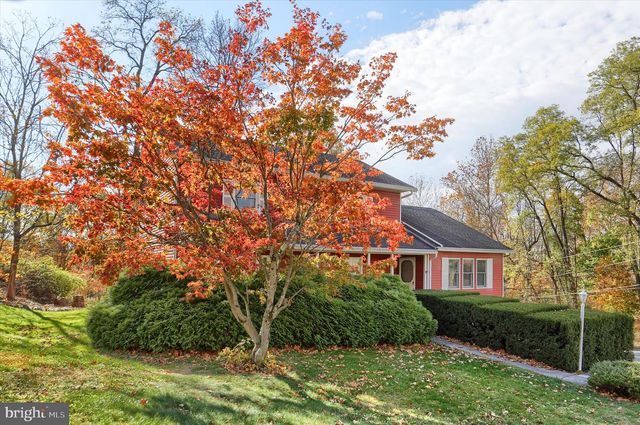 115 JUNIPER DR, Camp Hill, PA 17011