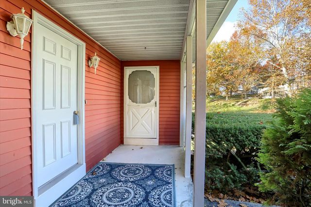 115 JUNIPER DR, Camp Hill, PA 17011