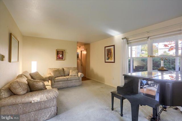 115 JUNIPER DR, Camp Hill, PA 17011