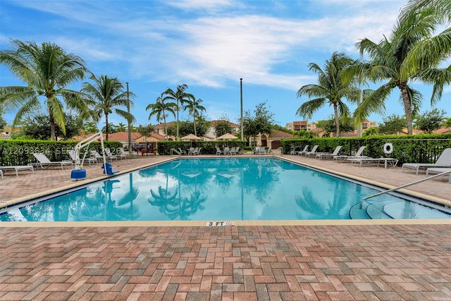 9770 NW 10th St 9770, Miami, FL 33172