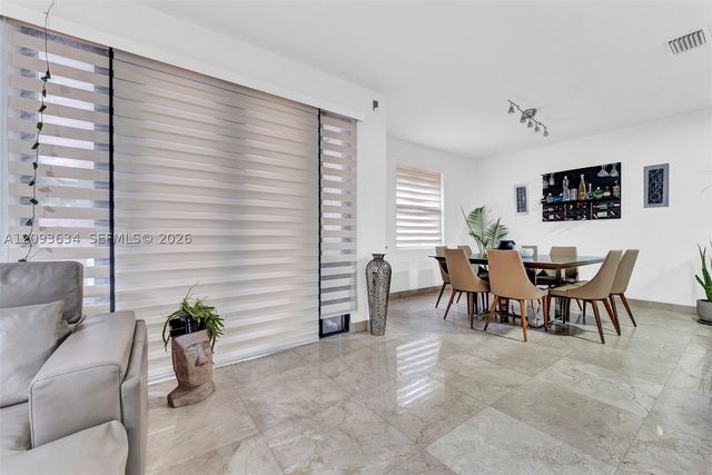 9770 NW 10th St 9770, Miami, FL 33172