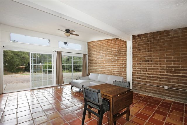 17825 Bear Valley Lane, Escondido, CA 92027