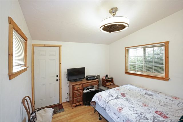 17825 Bear Valley Lane, Escondido, CA 92027