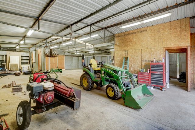 17825 Bear Valley Lane, Escondido, CA 92027