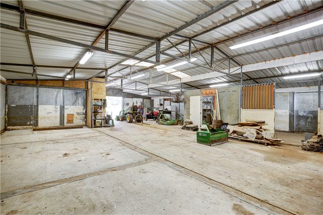 17825 Bear Valley Lane, Escondido, CA 92027