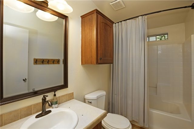 17825 Bear Valley Lane, Escondido, CA 92027