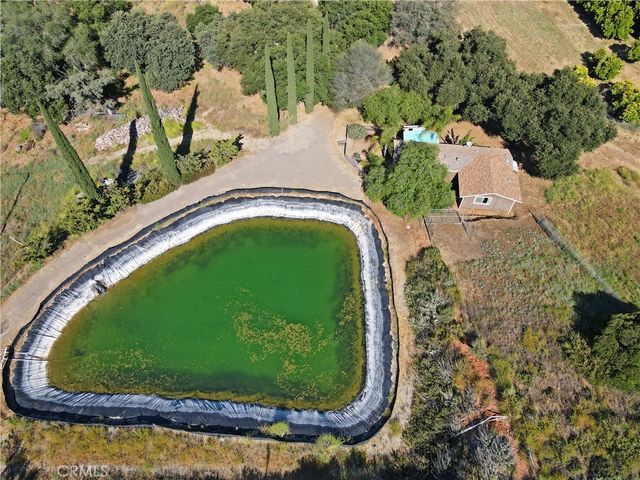 17825 Bear Valley Lane, Escondido, CA 92027