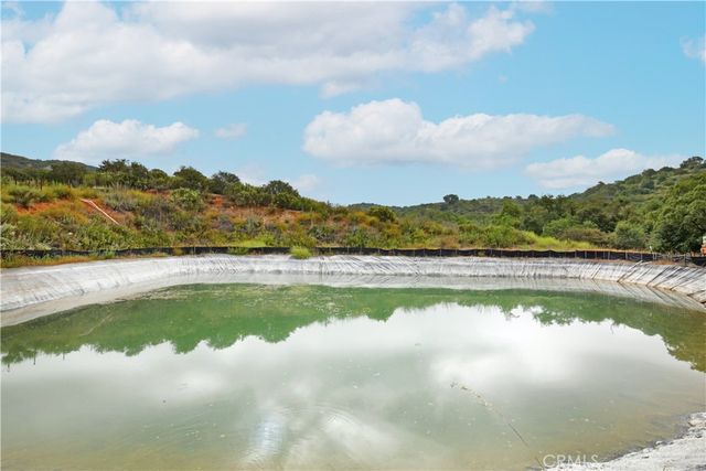 17825 Bear Valley Lane, Escondido, CA 92027