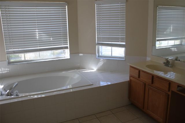 4352 FOX GLEN LOOP, Kissimmee, FL 34746