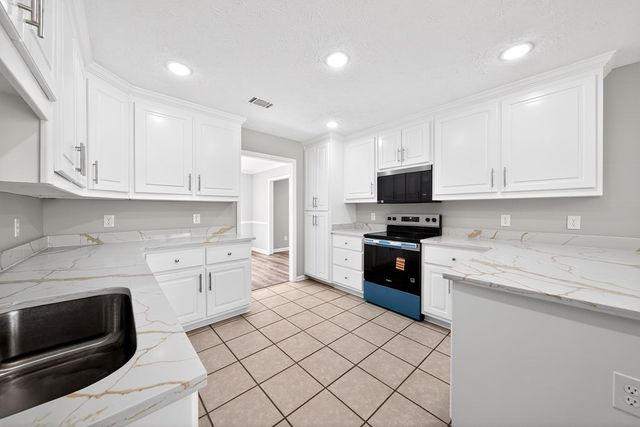 1719 Double Churches Road, Columbus, GA 31904