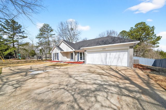 1719 Double Churches Road, Columbus, GA 31904