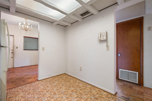 3302 S CRYSTAL LAKE DRIVE, Orlando, FL 32806