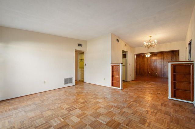 3302 S CRYSTAL LAKE DRIVE, Orlando, FL 32806