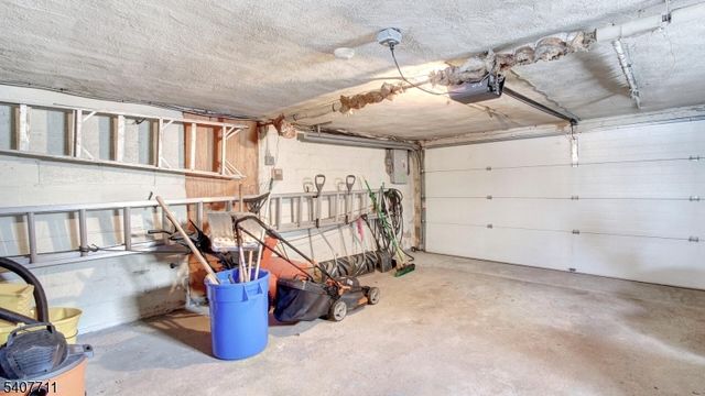 25 Woodland Ave, West Orange Twp., NJ 07052