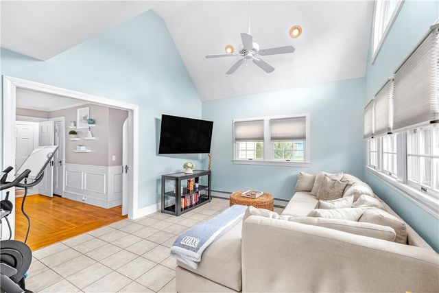 46 North Country Club Drive, Warwick, RI 02888