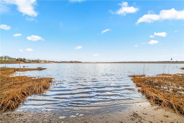 46 North Country Club Drive, Warwick, RI 02888