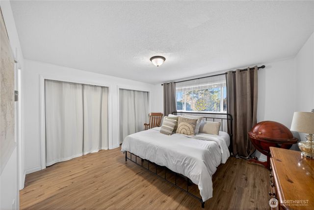 2684 Olympic Drive, Oak Harbor, WA 98277