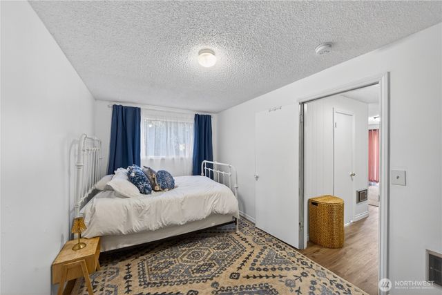 2684 Olympic Drive, Oak Harbor, WA 98277