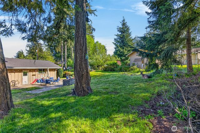 2684 Olympic Drive, Oak Harbor, WA 98277