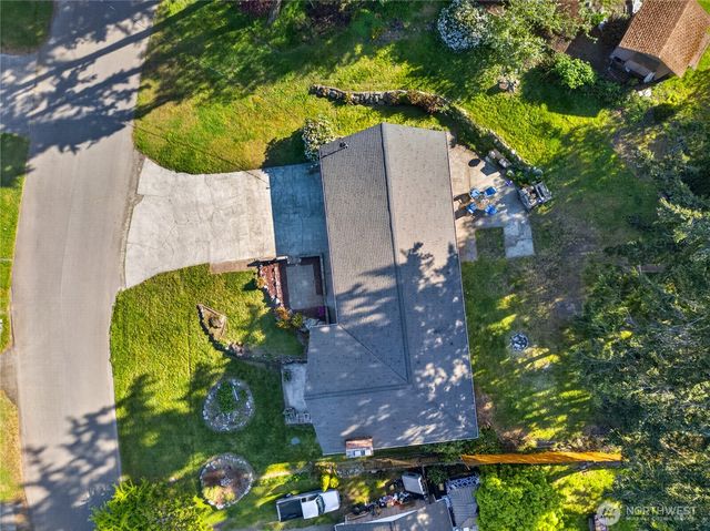 2684 Olympic Drive, Oak Harbor, WA 98277