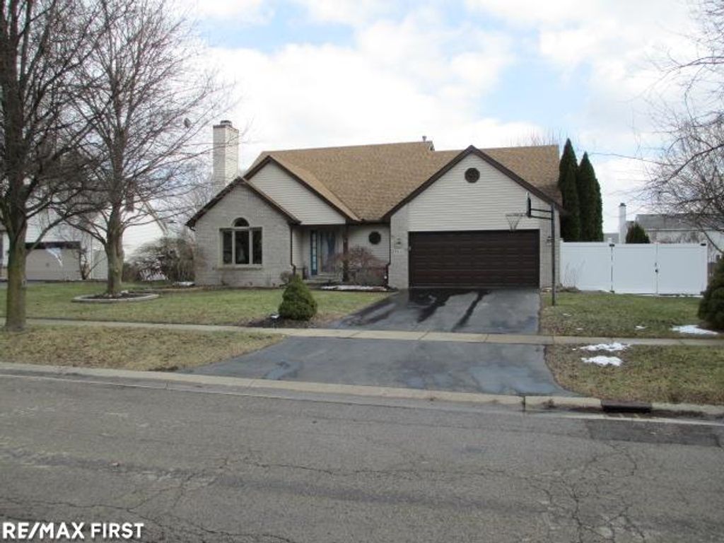 7322 Silo Meadows Drive, Bedford Twp, MI 48182