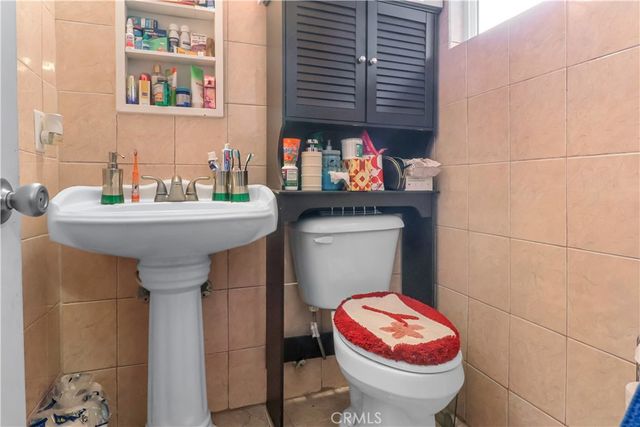 1718 W 166th St, Compton, CA 90220