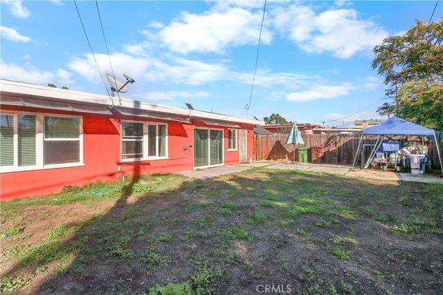 1718 W 166th St, Compton, CA 90220