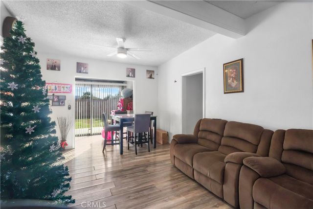 1718 W 166th St, Compton, CA 90220