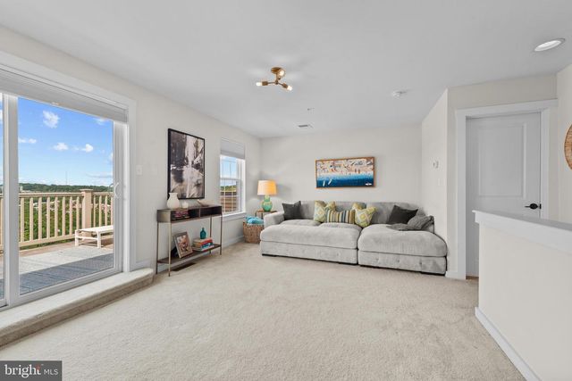 4214 SKYVIEW, Baltimore, MD 21211