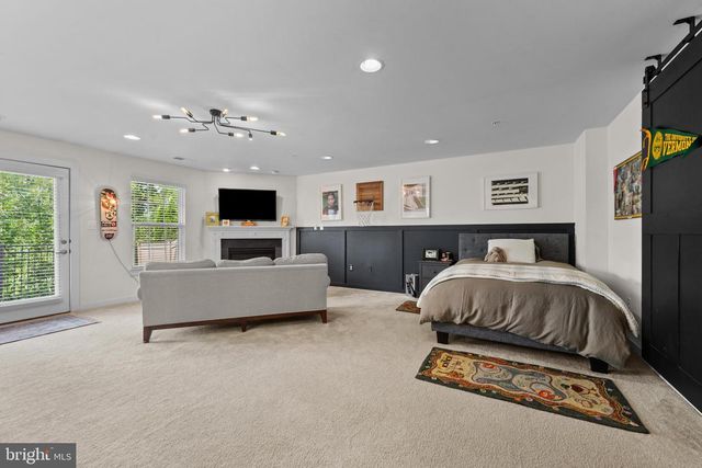 4214 SKYVIEW, Baltimore, MD 21211