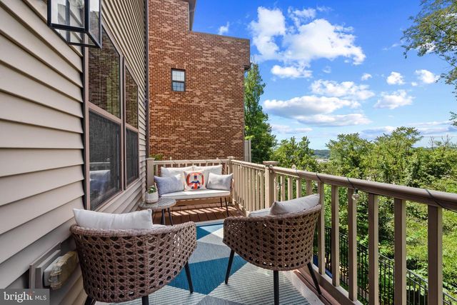 4214 SKYVIEW, Baltimore, MD 21211