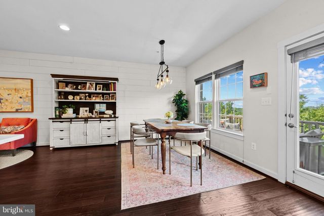 4214 SKYVIEW, Baltimore, MD 21211