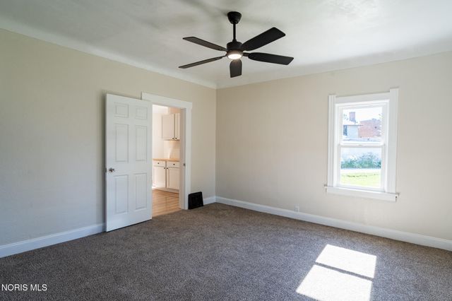 2023 Woodford Street, Toledo, OH 43605