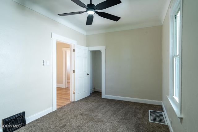 2023 Woodford Street, Toledo, OH 43605