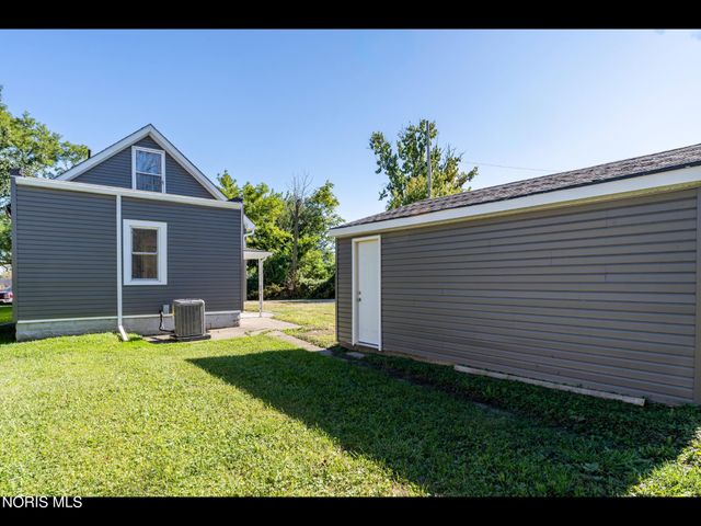 2023 Woodford Street, Toledo, OH 43605