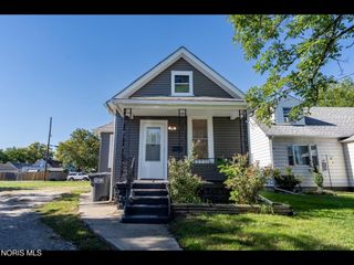 2023 Woodford Street, Toledo, OH 43605