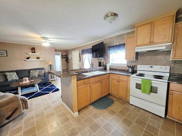 1501 W Lake Dr Drive W, Okeechobee, FL 34974