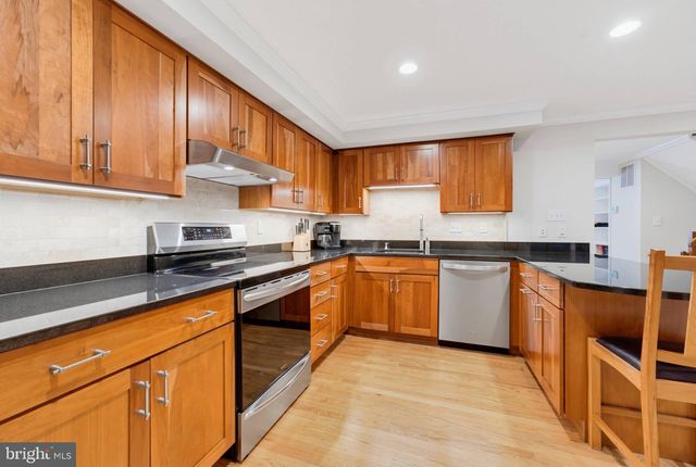 5836 CANVASBACK RD, Burke, VA 22015